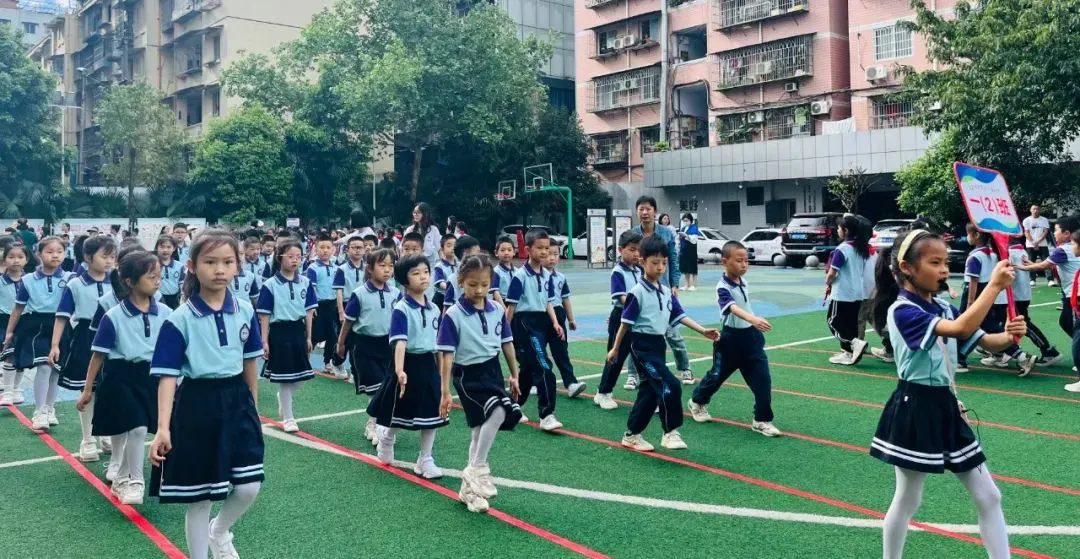 刻苦训练篮球时如何避免受伤的建议_0